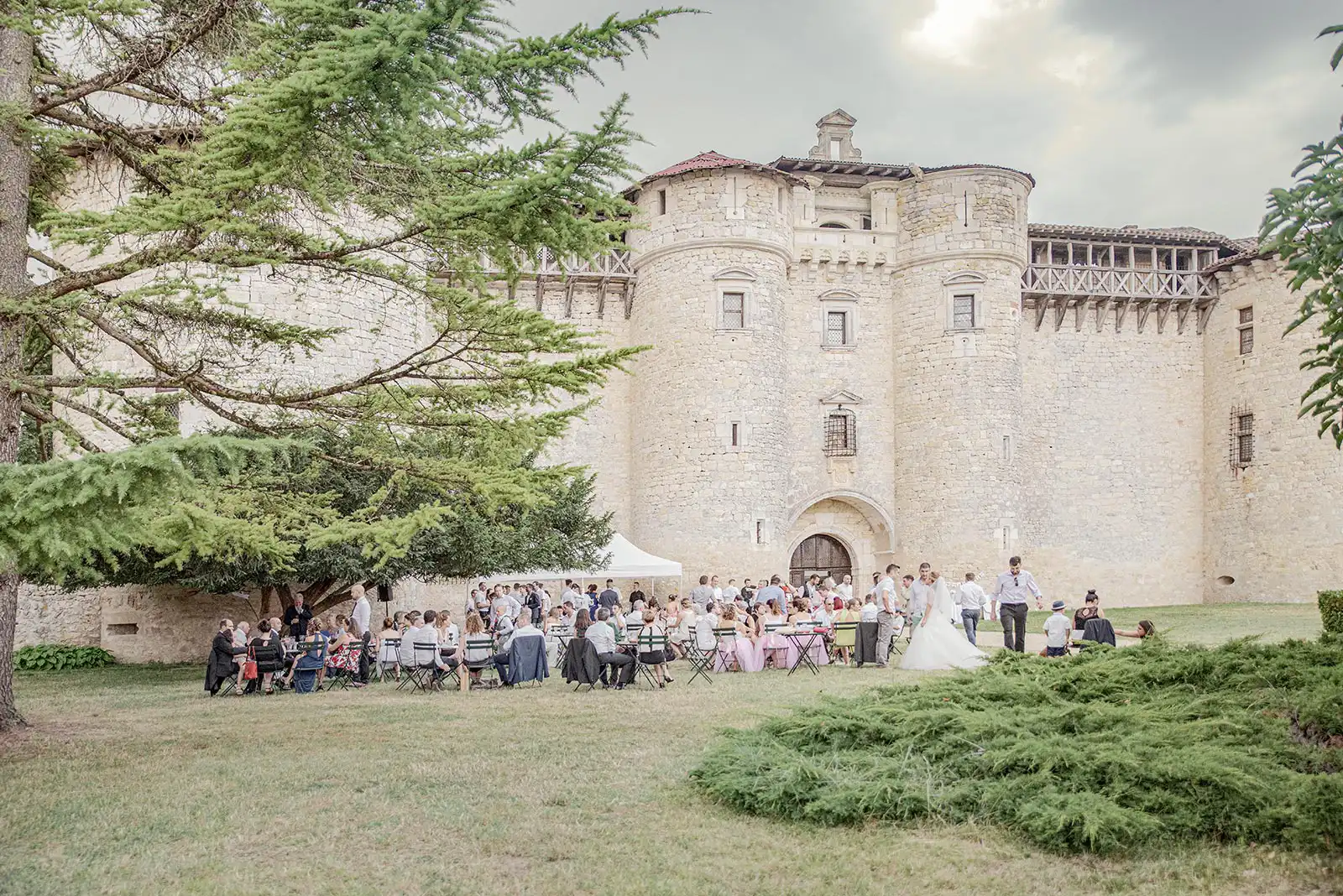 Photographe mariage château de Mauriac, Tarn